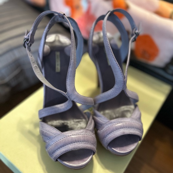MaxStudio Bella Size 6M Leather Sandal in Lavender - Picture 3 of 16
